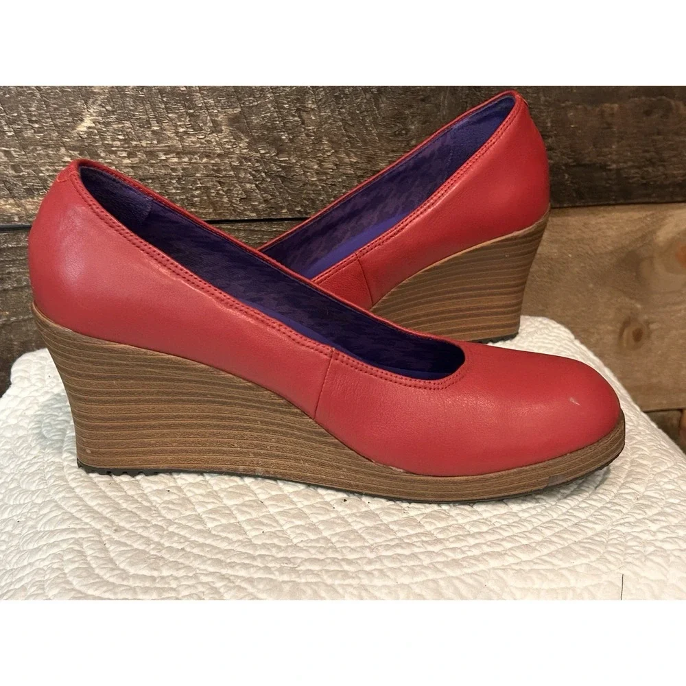CROCS product pair